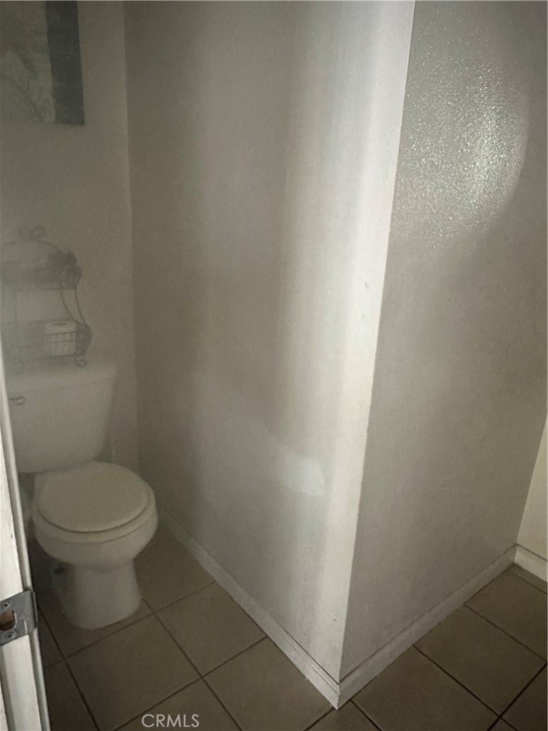 https://media.crmls.org/medias/fbcdedde-83c3-4f8b-afe0-cfbf1ddbe4e8.jpg?preset=X-Large