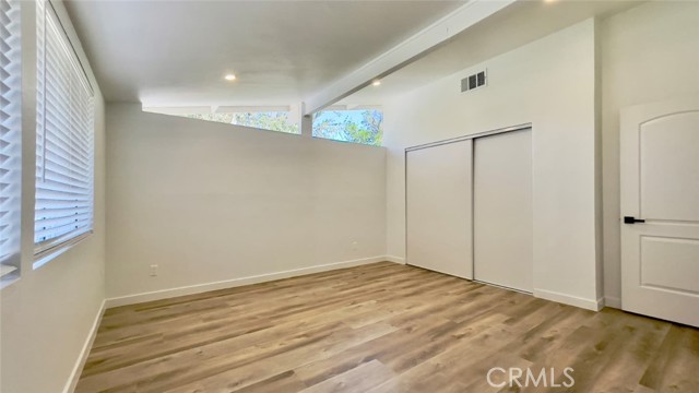 Detail Gallery Image 19 of 31 For 8742 Quakertown Ave, Northridge,  CA 91324 - 4 Beds | 2 Baths