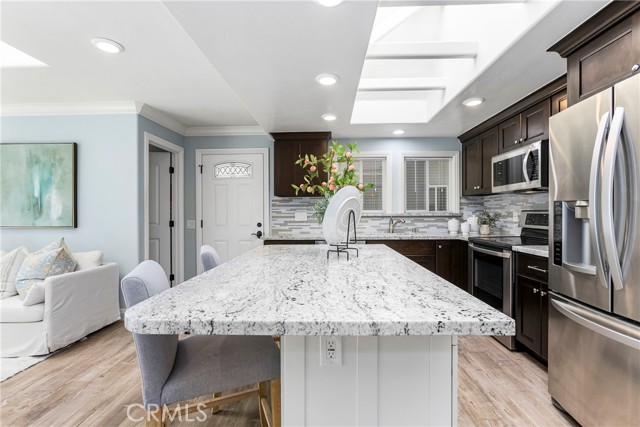 Detail Gallery Image 5 of 32 For 2046 via Mariposa E Unit P, Laguna Woods,  CA 92637 - 2 Beds | 2 Baths