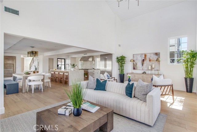 1103 Balboa Avenue, Newport Beach CA: https://media.crmls.org/medias/fbd02dc3-c084-4288-9ce6-a59e9ddf8286.jpg