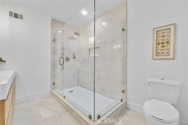 239 N San Antonio Avenue, Upland CA: https://media.crmls.org/medias/fbd03524-3b59-4f32-bb7f-14ac9a509bc8.jpg