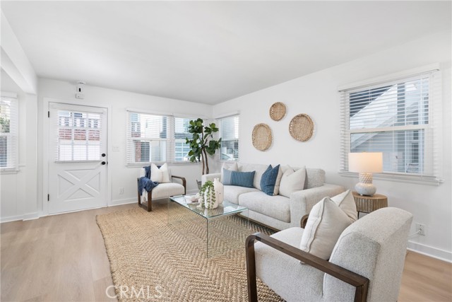 Detail Gallery Image 11 of 31 For 502 36th a,  Newport Beach,  CA 92663 - 2 Beds | 2 Baths