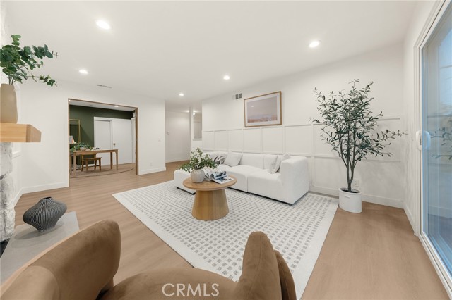 Detail Gallery Image 13 of 31 For 952 Cheyenne, Costa Mesa,  CA 92626 - 4 Beds | 2 Baths