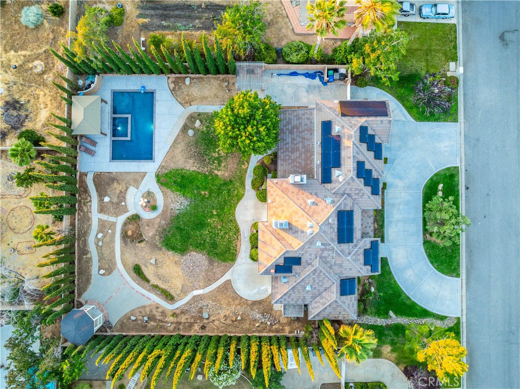 https://media.crmls.org/medias/fbd22d54-3a20-4763-aa04-d509a993958c.jpg?preset=X-Large