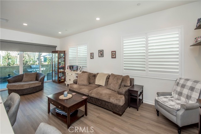 Detail Gallery Image 12 of 45 For 4460 S Forsyth Paseo, Ontario,  CA 91762 - 3 Beds | 2/1 Baths