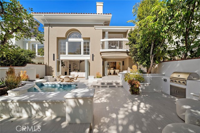 48 Belcourt Drive, Newport Beach CA: https://media.crmls.org/medias/fbd3203c-37b4-4163-abf0-e45f11c0d6b7.jpg
