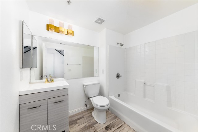 Detail Gallery Image 13 of 32 For 15645 Isleta, Moreno Valley,  CA 92551 - 3 Beds | 3 Baths