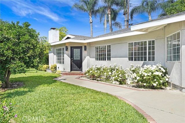 Detail Gallery Image 2 of 34 For 9817 La Rosa, Temple City,  CA 91780 - 4 Beds | 3 Baths