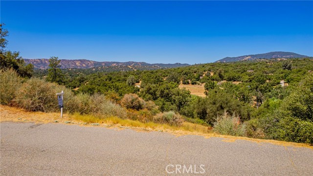 Detail Gallery Image 2 of 10 For 16 Lulniu, Ahwahnee,  CA 93601 - – Beds | – Baths