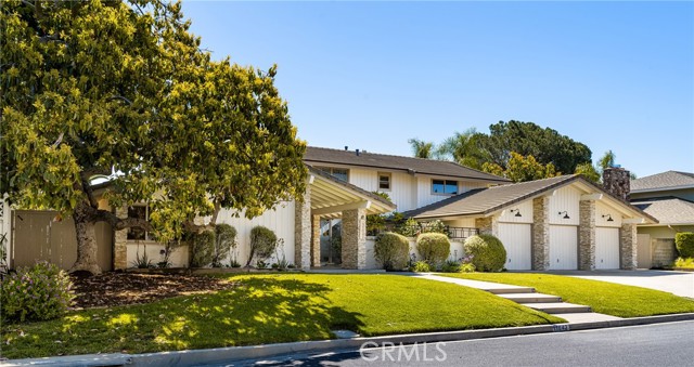Detail Gallery Image 1 of 55 For 11042 Hunting Horn, North Tustin,  CA 92705 - 5 Beds | 3/1 Baths