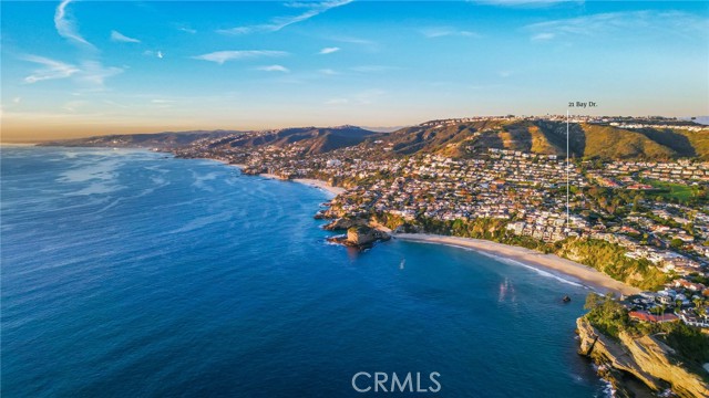 Detail Gallery Image 67 of 73 For 21 Bay, Laguna Beach,  CA 92651 - 6 Beds | 6/1 Baths