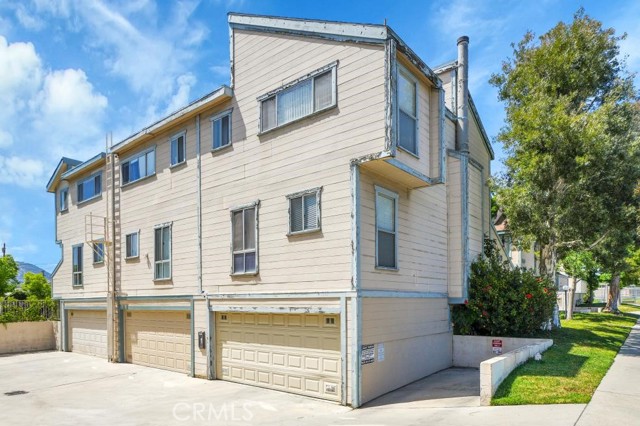 Detail Gallery Image 48 of 51 For 9917 Independence Ave #C,  Chatsworth,  CA 91311 - 2 Beds | 2 Baths