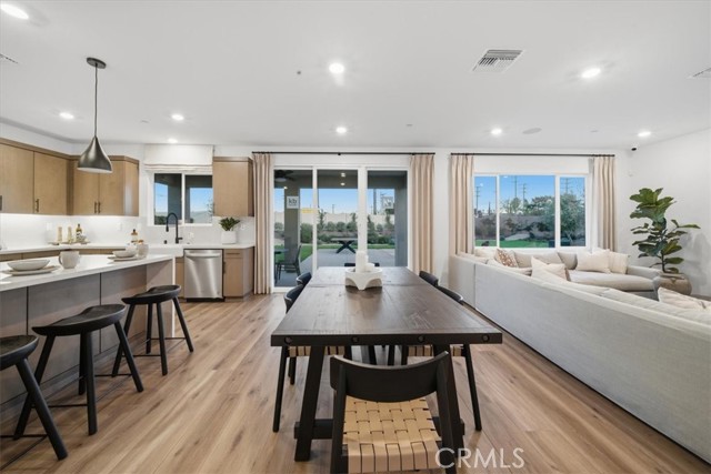 Detail Gallery Image 15 of 38 For 42971 Summer Ln, Lancaster,  CA 93536 - 4 Beds | 2 Baths