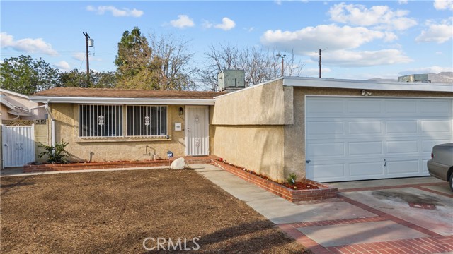 Detail Gallery Image 3 of 36 For 13043 Corcoran St, San Fernando,  CA 91340 - 3 Beds | 2 Baths