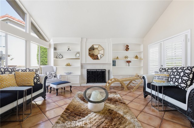 Detail Gallery Image 6 of 44 For 28241 San Marcos, Mission Viejo,  CA 92692 - 5 Beds | 3 Baths