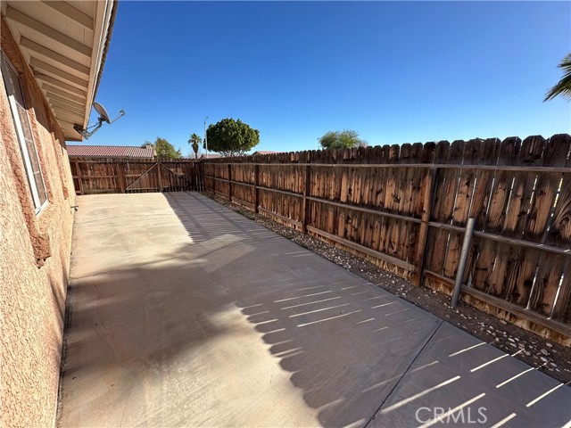 Detail Gallery Image 21 of 22 For 135 Village Dr, Blythe,  CA 92225 - 3 Beds | 2 Baths