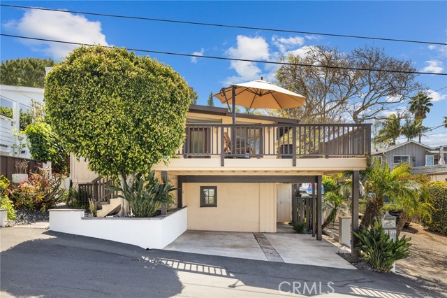 Detail Gallery Image 1 of 35 For 31844 8th Ave, Laguna Beach,  CA 92651 - 3 Beds | 2 Baths