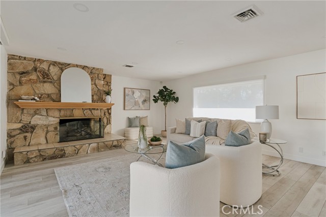 Detail Gallery Image 7 of 47 For 885 W Arrow, Upland,  CA 91786 - 3 Beds | 2 Baths