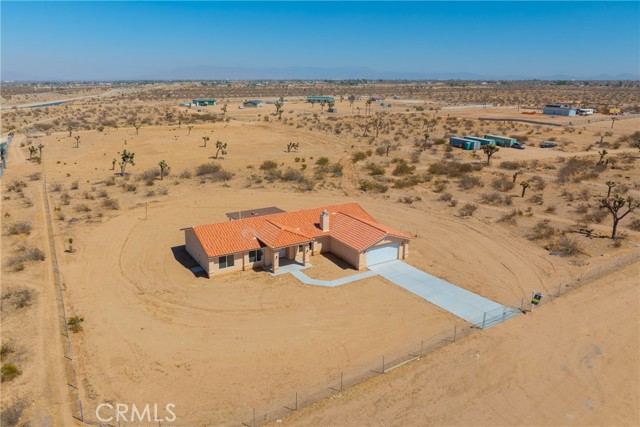 Detail Gallery Image 4 of 40 For 12275 Barbet Rd, Phelan,  CA 92371 - 4 Beds | 2 Baths