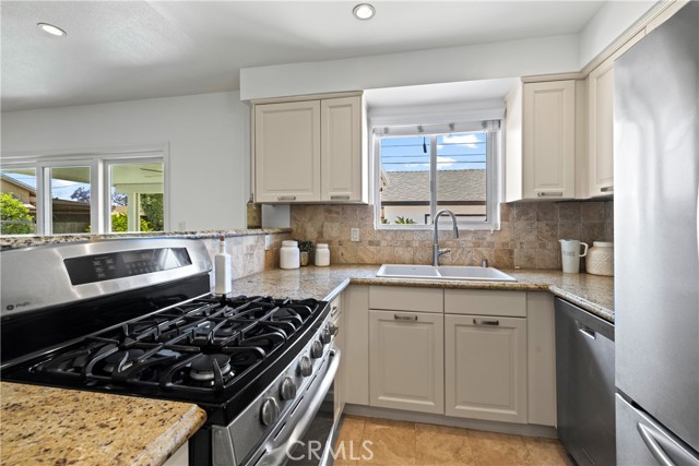 Detail Gallery Image 15 of 37 For 1442 W Olive Ave, Fullerton,  CA 92833 - 3 Beds | 2 Baths