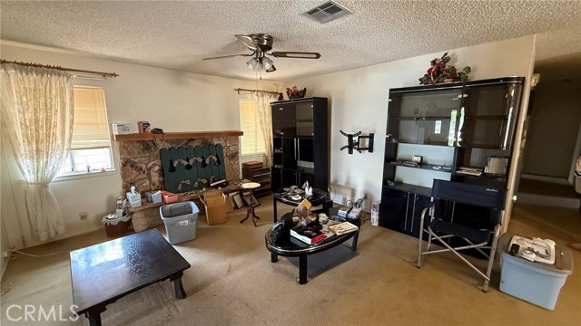 Detail Gallery Image 4 of 19 For 13370 Alta Vista, Victorville,  CA 92395 - 3 Beds | 3 Baths