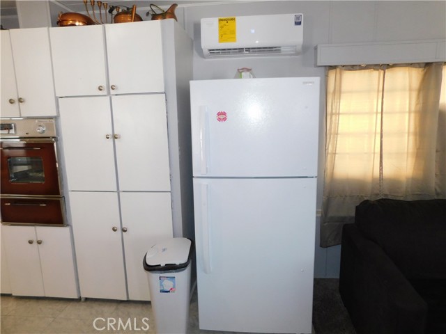 1001 S 3rd Street, Calimesa CA: https://media.crmls.org/medias/fbdc9c97-e0c9-4feb-97fd-9eaa168178be.jpg
