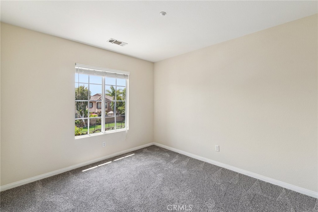 MLS #OC25182457 img 25