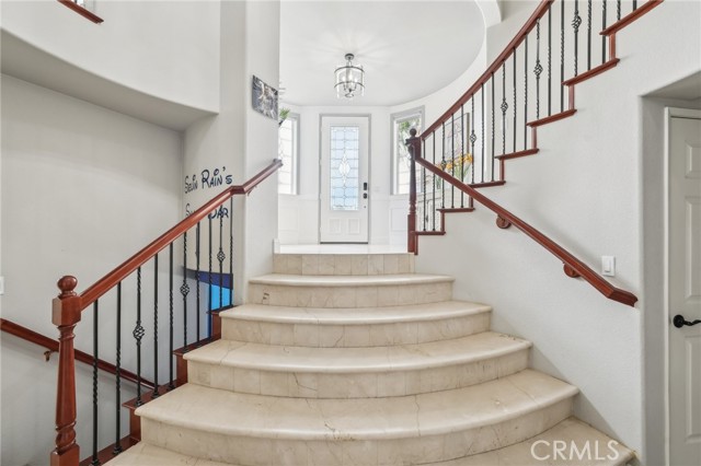 44366 Dorchester Drive, Temecula CA: https://media.crmls.org/medias/fbde14cc-92f0-4302-a3cc-bfe86a1cb7fd.jpg