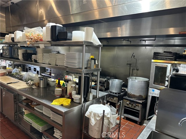 9082 Bolsa Avenue, Westminster CA: https://media.crmls.org/medias/fbde4169-4a4e-4804-a142-cacccb2c6e64.jpg