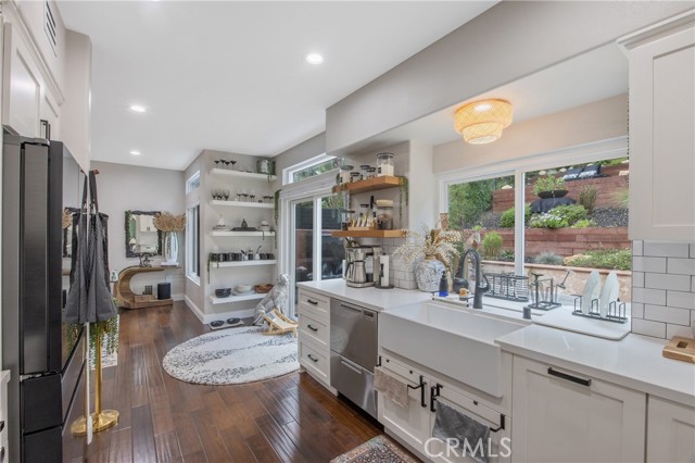 Detail Gallery Image 21 of 51 For 133 Concerto, Oak Park,  CA 91377 - 3 Beds | 3 Baths