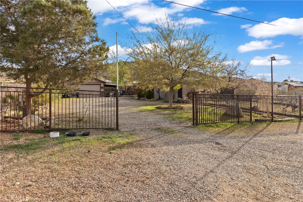 Fbdf828C C610 4735 9A8B 5C872Ad086D0 511 Piute Avenue, Johannesburg, Ca 93528 &Lt;Span Style='BackgroundColor:transparent;Padding:0Px;'&Gt; &Lt;Small&Gt; &Lt;I&Gt; &Lt;/I&Gt; &Lt;/Small&Gt;&Lt;/Span&Gt;