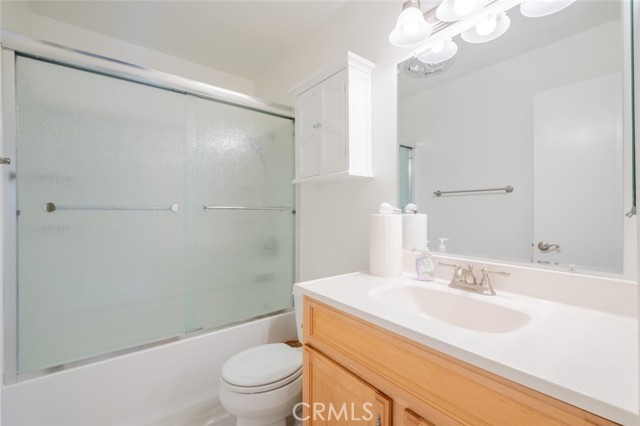 Detail Gallery Image 24 of 33 For 1046 Royal Oaks Dr #B,  Monrovia,  CA 91016 - 3 Beds | 2/1 Baths