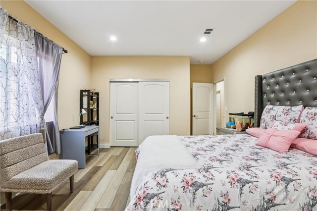 Detail Gallery Image 24 of 34 For 204 E 121st, Los Angeles,  CA 90061 - 5 Beds | 4 Baths