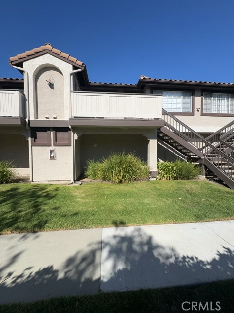 Front Image Thumbnail for CRIV25266796