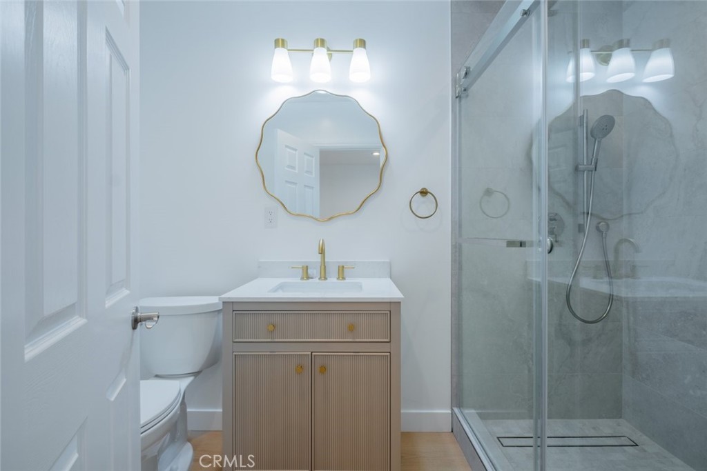 https://media.crmls.org/medias/fbe0a6be-48fe-4911-93d1-81145e7a1222.jpg?preset=X-Large