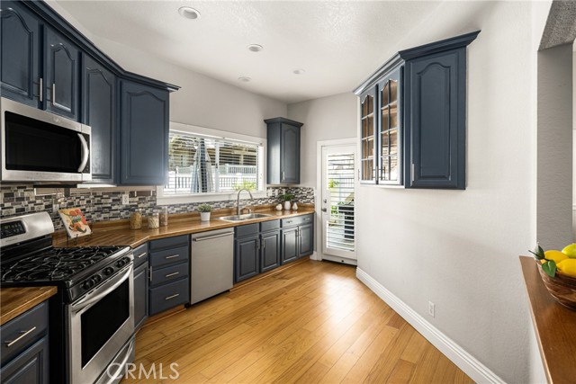 24343 Landover Road, Laguna Hills CA: https://media.crmls.org/medias/fbe11519-a79a-4cc3-a888-8558598ec62a.jpg