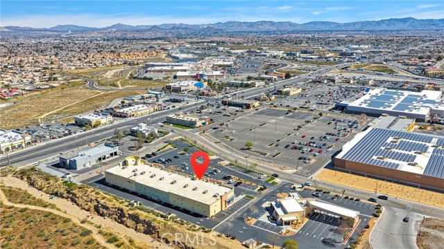 12044 Dunia Road, Victorville CA: https://media.crmls.org/medias/fbe13258-5584-4caf-9509-332f8d177f84.jpg