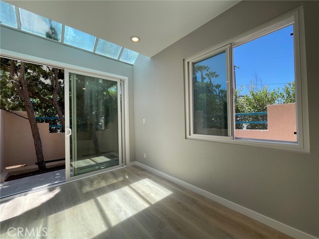 Detail Gallery Image 5 of 33 For 436 E Spruce Ave #113,  Inglewood,  CA 90301 - 2 Beds | 2/1 Baths