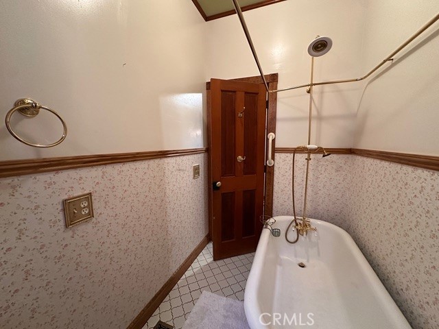 https://media.crmls.org/medias/fbe166b1-3e89-4a20-b191-b27767fe4e04.jpg?preset=X-Large