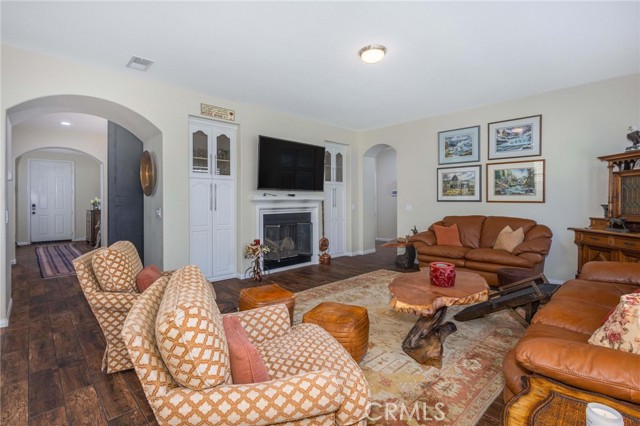 Detail Gallery Image 20 of 64 For 35385 Summerholly Lane, Murrieta,  CA 92563 - 5 Beds | 4/1 Baths