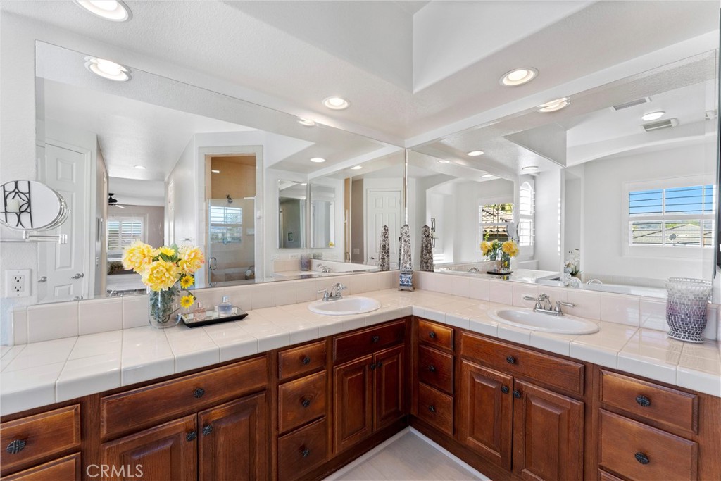 MLS #IG25269191 image #23