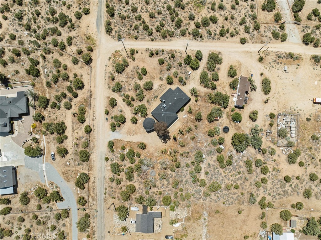 https://media.crmls.org/medias/fbe1fe38-98de-4ce6-8b8c-b802baf641ea.jpg?preset=X-Large