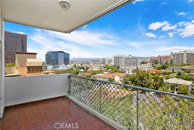 10787 Wilshire Boulevard # 804, Beverly Hills, California 90024, 3 Bedrooms Bedrooms, ,2 BathroomsBathrooms,Residential,For Sale,10787 Wilshire Boulevard # 804,CROC23098403