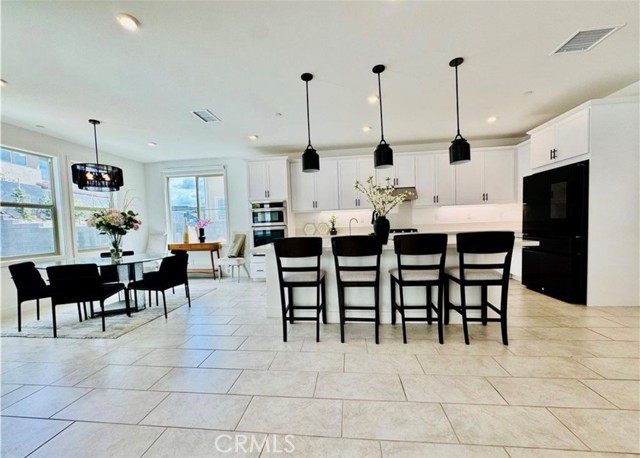 295 Autumn Way, Mission Viejo CA: https://media.crmls.org/medias/fbe31269-8390-47ff-8f11-98cce65d2b58.jpg