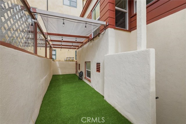 315 33rd, Manhattan Beach, California 90266, 2 Bedrooms Bedrooms, 0 ,2 BathroomsBathrooms,Residential,For Sale,33rd,0,SB26105539
