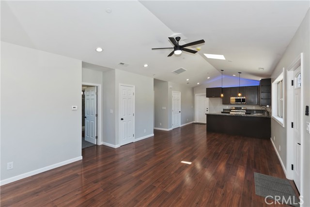 2217 Juniper Lane, Big Bear City CA: https://media.crmls.org/medias/fbe4602e-dc4f-4626-99a1-2981d4ba0ac2.jpg