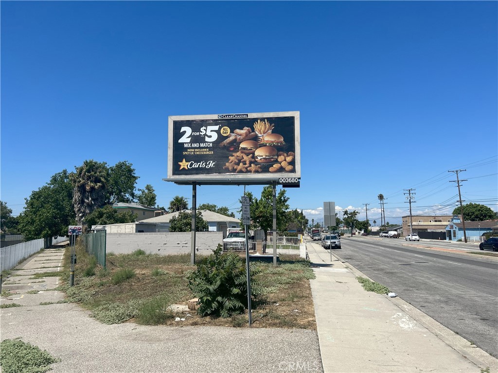 303 N Wilmington Avenue, Compton, CA 90220
