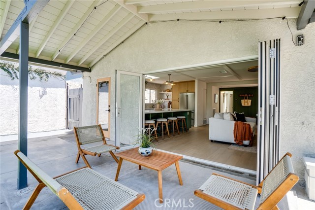 1393 Navarro Avenue, Pasadena CA: https://media.crmls.org/medias/fbe4d0d3-bbcb-46b6-ab3e-4b65f3b76d28.jpg