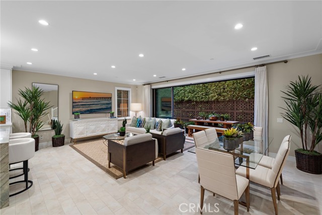 166 Villa Rdg, Irvine CA: https://media.crmls.org/medias/fbe53b89-4c23-4c8f-b6ce-897f178d229f.jpg