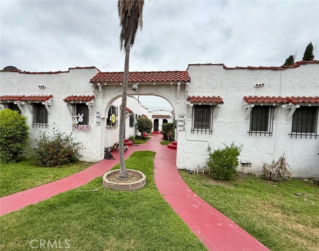 Detail Gallery Image 1 of 11 For 726 W 76th St, Los Angeles,  CA 90044 - – Beds | – Baths